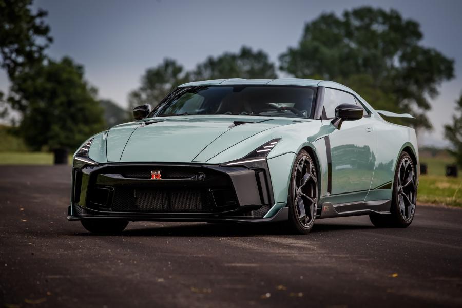  Nissan GT-R50 2019 года  (фото 33 из 52)